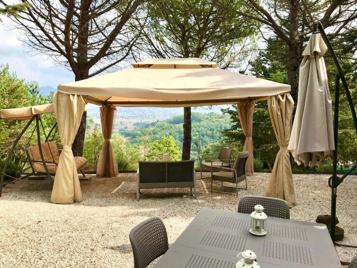 La Panoramica Gubbio - Maison De Charme - Casette E Appartamenti Self Catering Per Vacanze Meravigliose! Exterior photo
