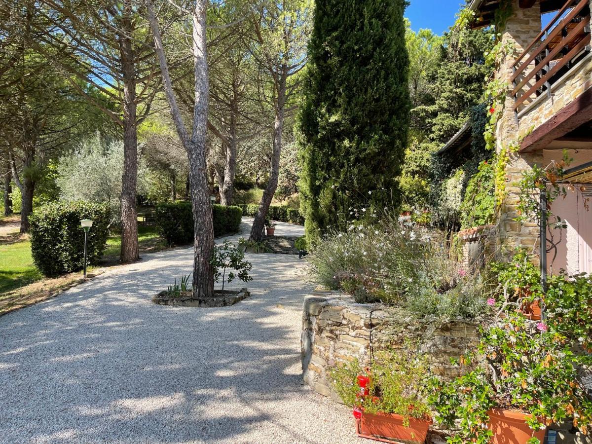 La Panoramica Gubbio - Maison De Charme - Casette E Appartamenti Self Catering Per Vacanze Meravigliose! Exterior photo