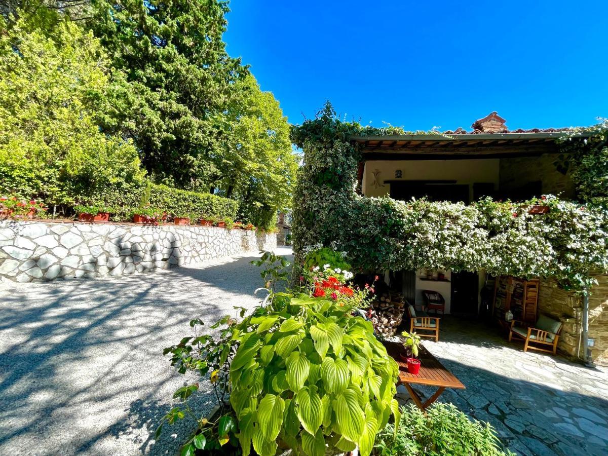 La Panoramica Gubbio - Maison De Charme - Casette E Appartamenti Self Catering Per Vacanze Meravigliose! Exterior photo