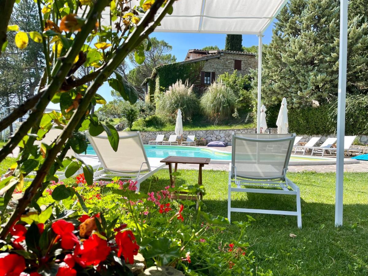 La Panoramica Gubbio - Maison De Charme - Casette E Appartamenti Self Catering Per Vacanze Meravigliose! Exterior photo