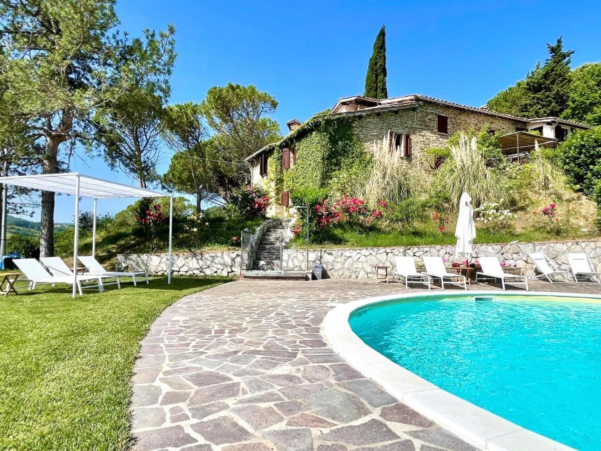 La Panoramica Gubbio - Maison De Charme - Casette E Appartamenti Self Catering Per Vacanze Meravigliose! Exterior photo