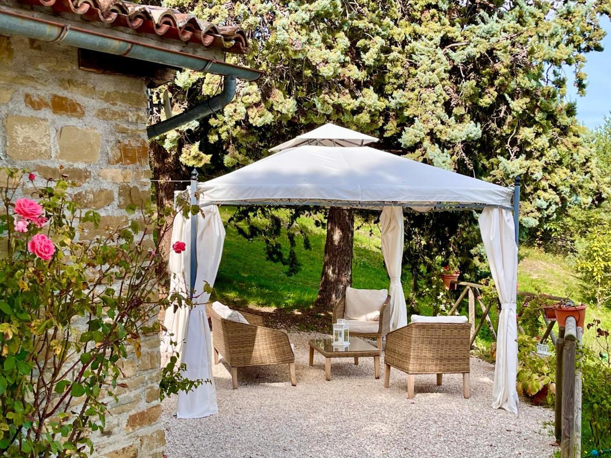 La Panoramica Gubbio - Maison De Charme - Casette E Appartamenti Self Catering Per Vacanze Meravigliose! Exterior photo
