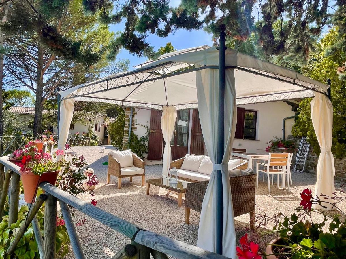 La Panoramica Gubbio - Maison De Charme - Casette E Appartamenti Self Catering Per Vacanze Meravigliose! Exterior photo