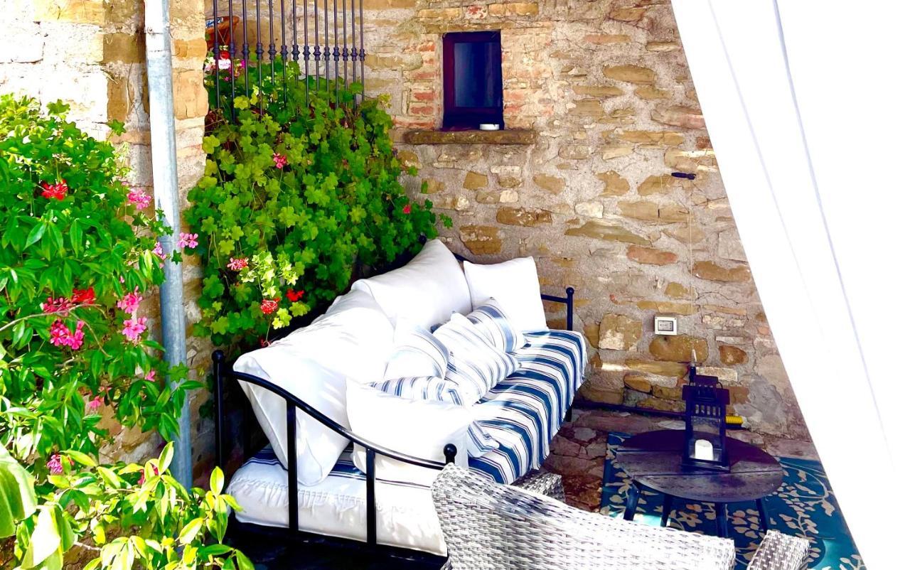 La Panoramica Gubbio - Maison De Charme - Casette E Appartamenti Self Catering Per Vacanze Meravigliose! Exterior photo